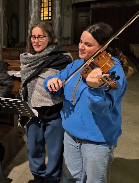 La violinista e la nostra giovane soprano